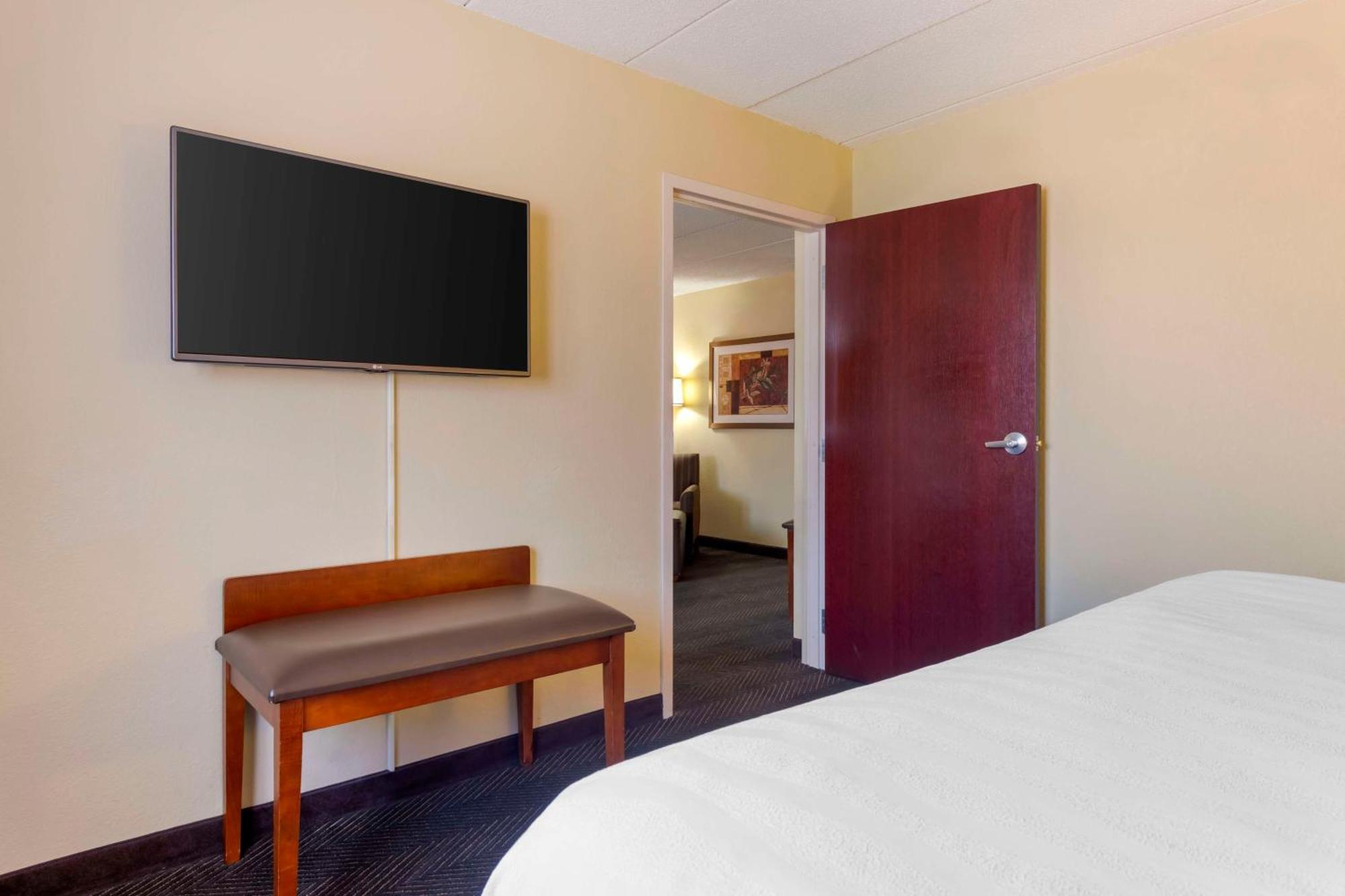 Best Western Plus St. Paul North/Shoreview Exterior photo
